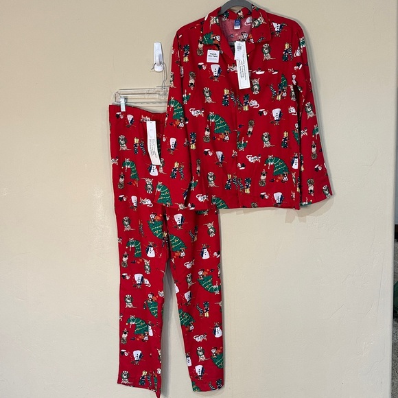 Old Navy 2 PC Pajamas Set Red Holiday dog cat Christmas tree gift Sz 6-8 - Picture 1 of 7